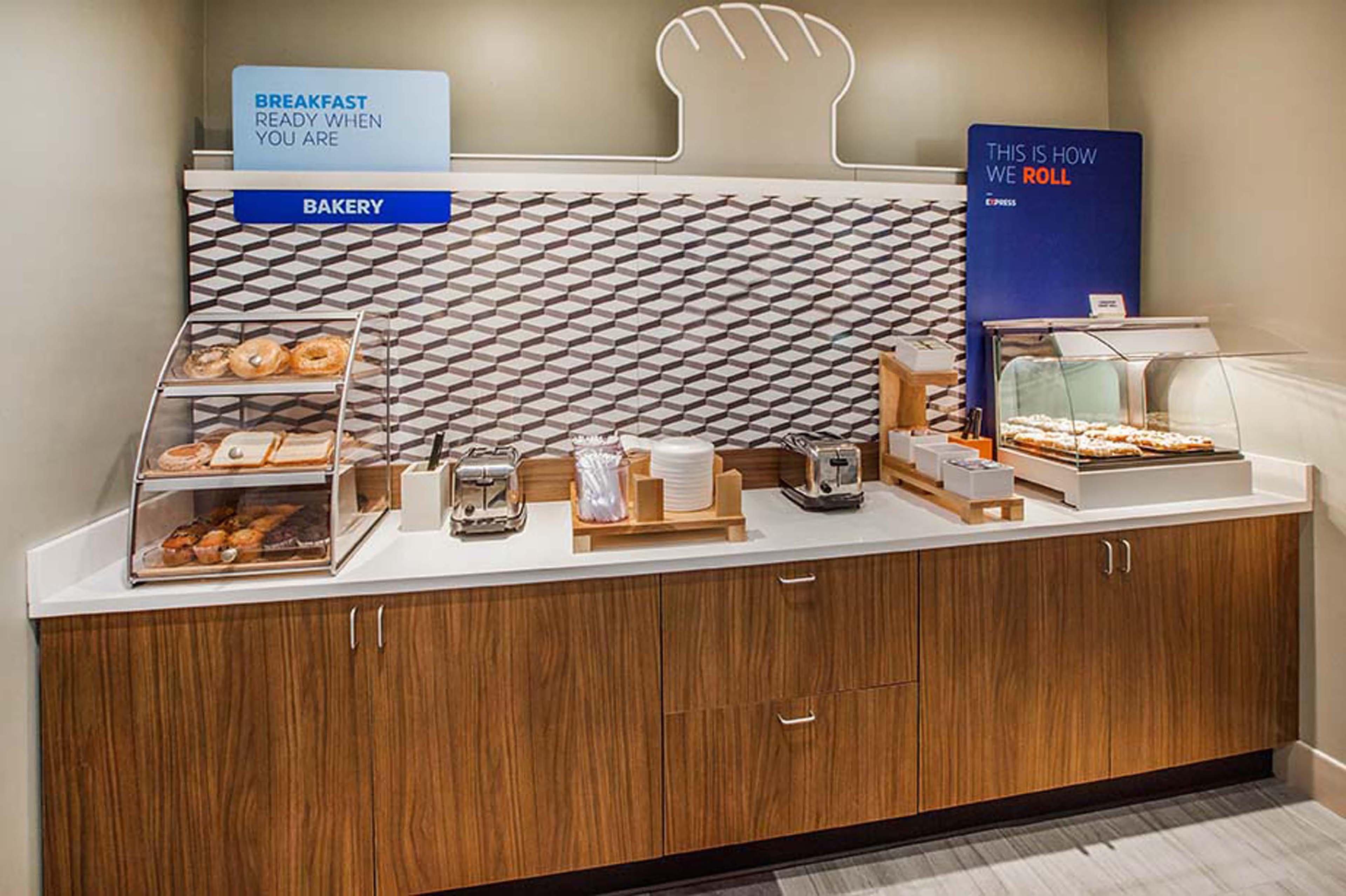 Holiday Inn Express Hotel And Suites Corsicana I-45 By Ihg Extérieur photo