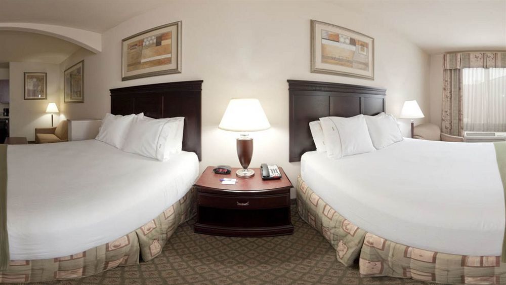 Holiday Inn Express Hotel And Suites Corsicana I-45 By Ihg Extérieur photo
