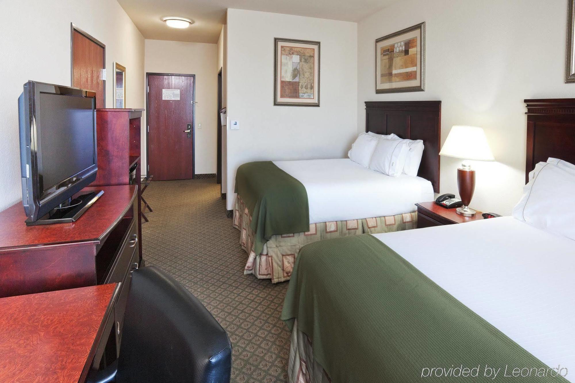 Holiday Inn Express Hotel And Suites Corsicana I-45 By Ihg Chambre photo