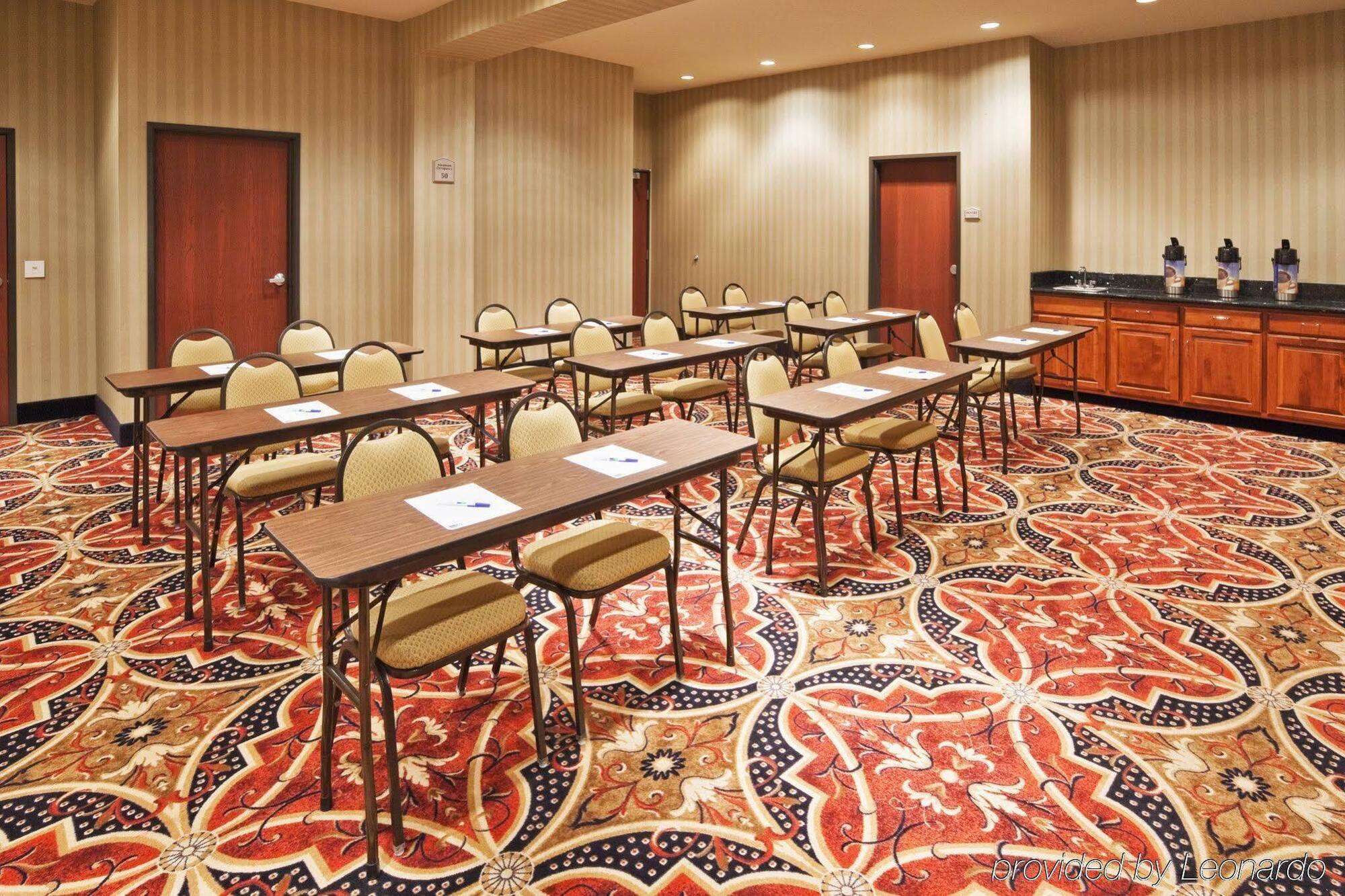 Holiday Inn Express Hotel And Suites Corsicana I-45 By Ihg Extérieur photo