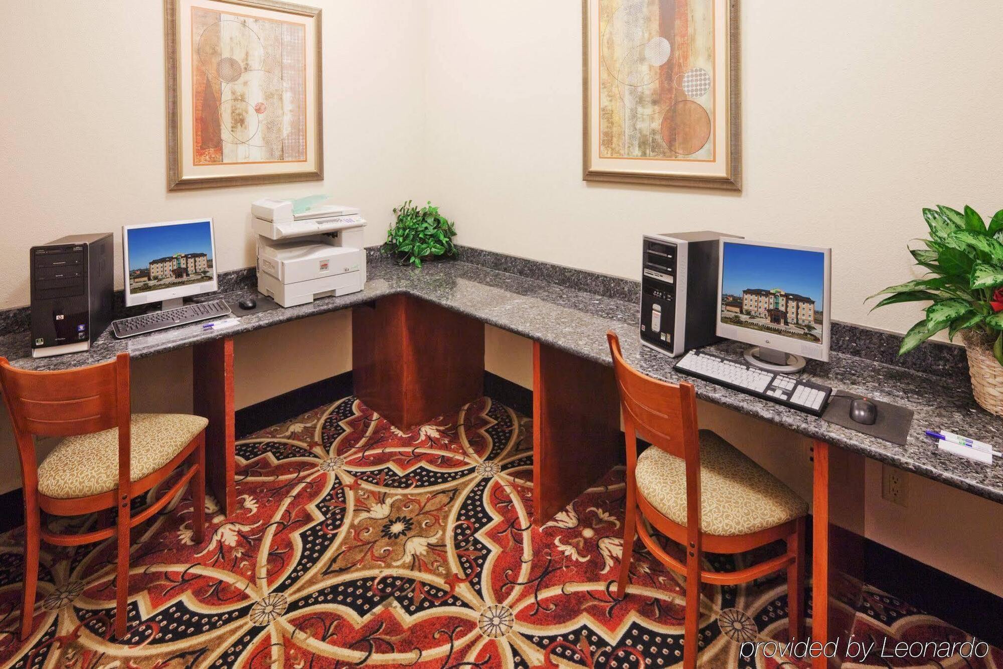 Holiday Inn Express Hotel And Suites Corsicana I-45 By Ihg Extérieur photo