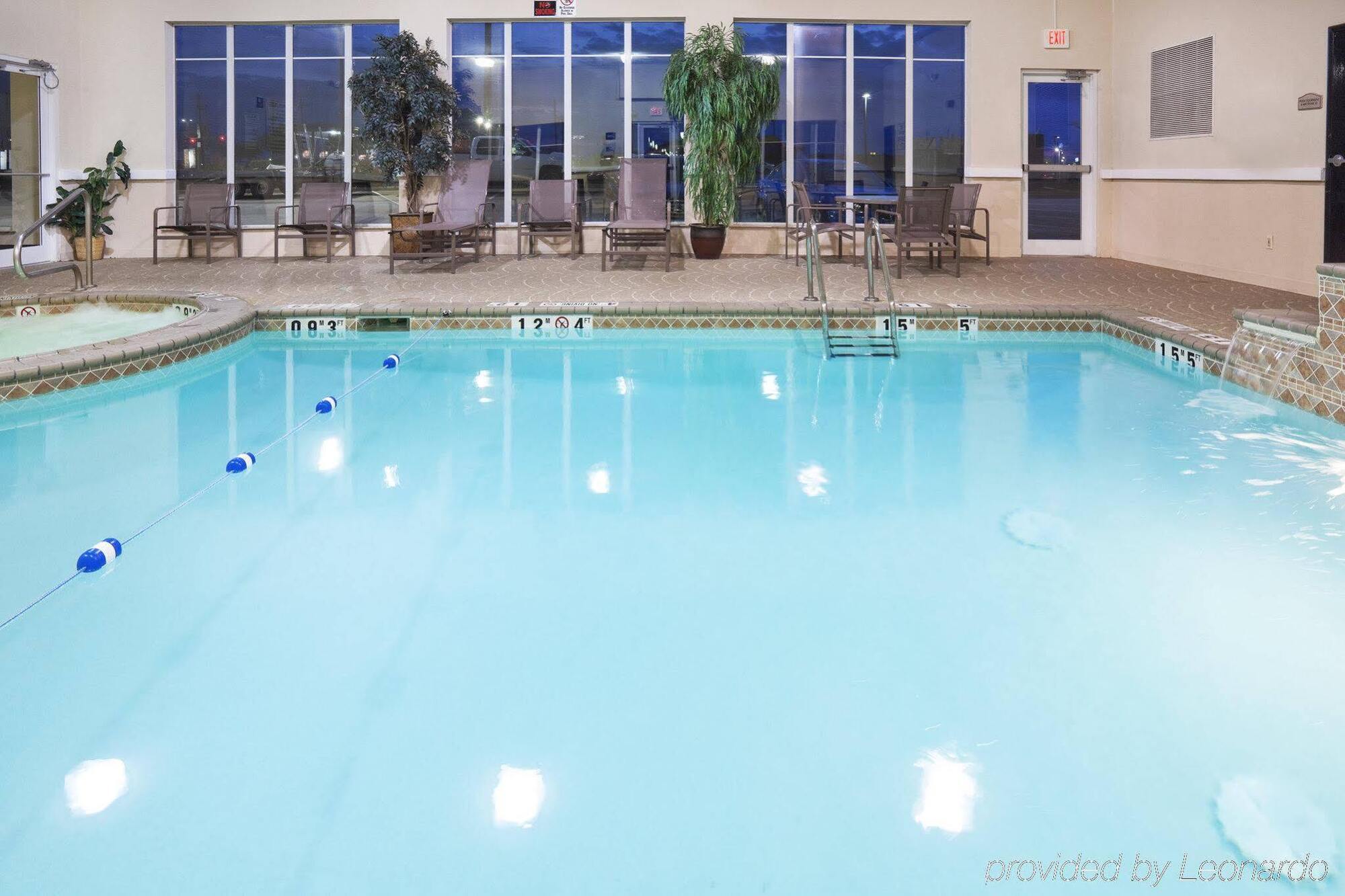 Holiday Inn Express Hotel And Suites Corsicana I-45 By Ihg Extérieur photo